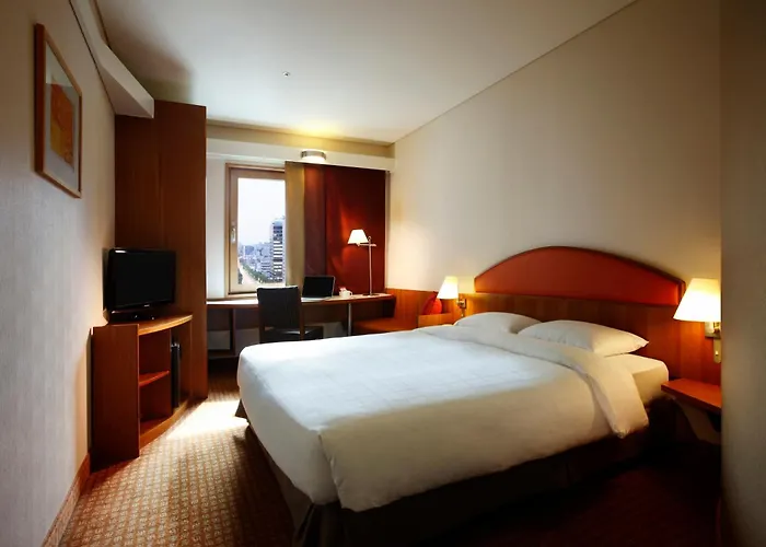 Ibis Styles Ambassador Gangnam Hotel 3*