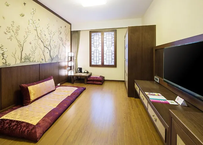 Ibis Styles Ambassador Gangnam Hotel 3*