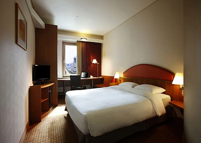 Hotel Ibis Styles Ambassador Gangnam 3*