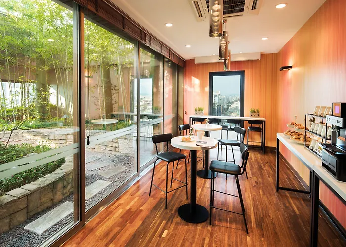 Hotel Ibis Styles Ambassador Gangnam 3*